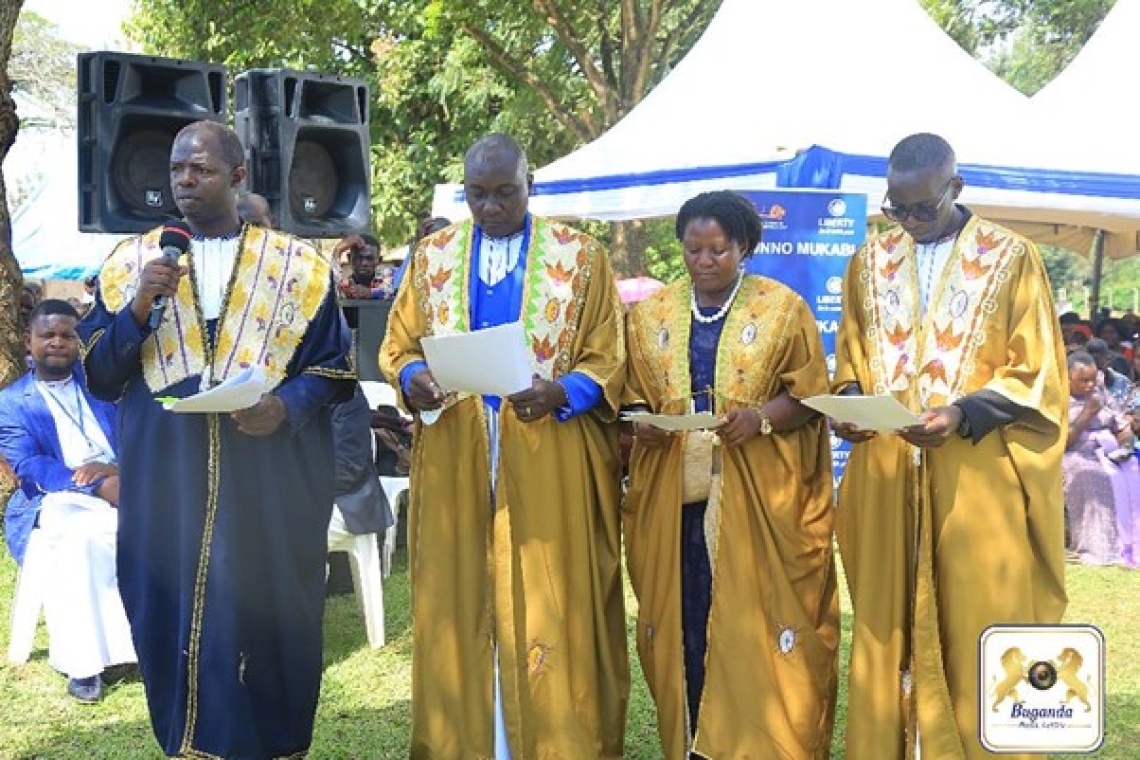 Hon. Deo Kagimu, Mukwenda chief of Ssingo, and his deputies taking the oath of office